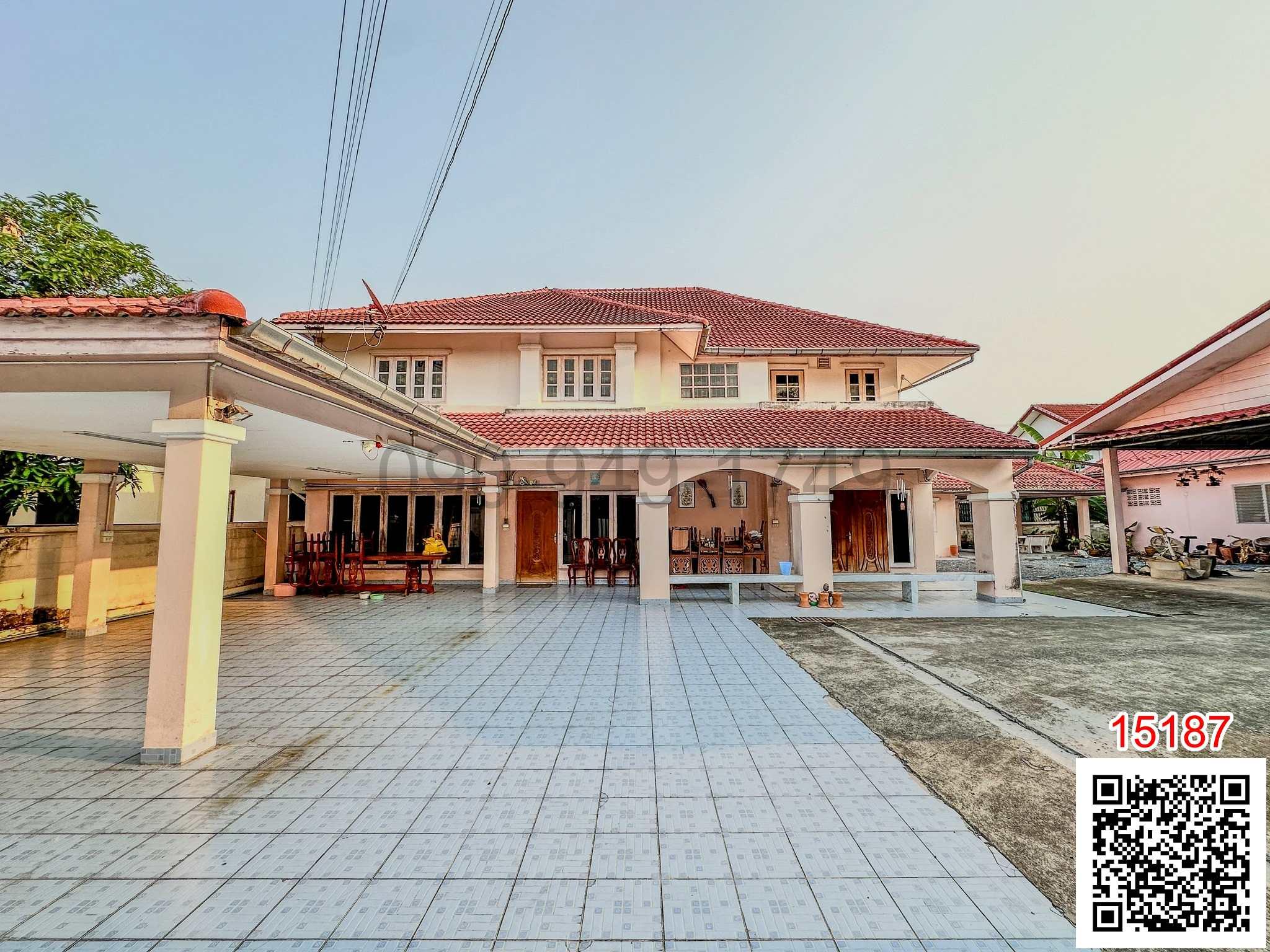 เช่า บ้านเดี่ยว 2 ชั้น+ที่โกดัง ถ.รามอินทรา ตรงข้ามแฟชั่นไอซ์แลนด์ ทำเลดีซอย รามอินทรา 60