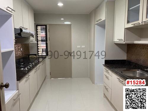 เช่า คอนโด G.P. Grande Tower สุขุมวิท 23 ขนาด 220 ตรม. ใกล้ MRT สุขุมวิท