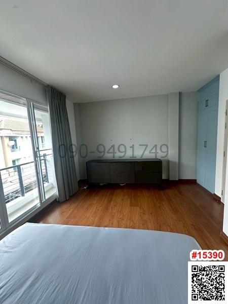 เช่า ทาวน์โฮม 3 ชั้น บ้านกลางเมือง สาทร – ตากสิน 2 ตกแต่งพร้อมอยู่ บิ้วอินทั้งหลัง ใกล้ BTS วุฒากาศ