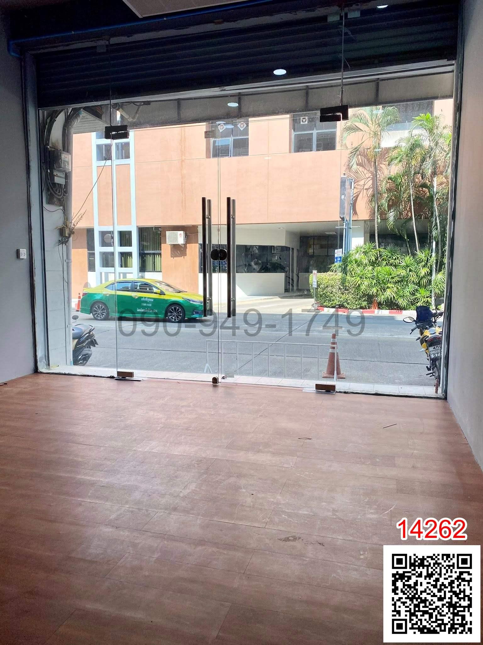 เช่า อาคารพาณิชย์ 4 ชั้นครึ่ง ติด BTS สถานีสายหยุด ถ.พหลโยธิน ติดรพ.Central General(CGH)ใกล้ตลาดยิ่งเจริญ
