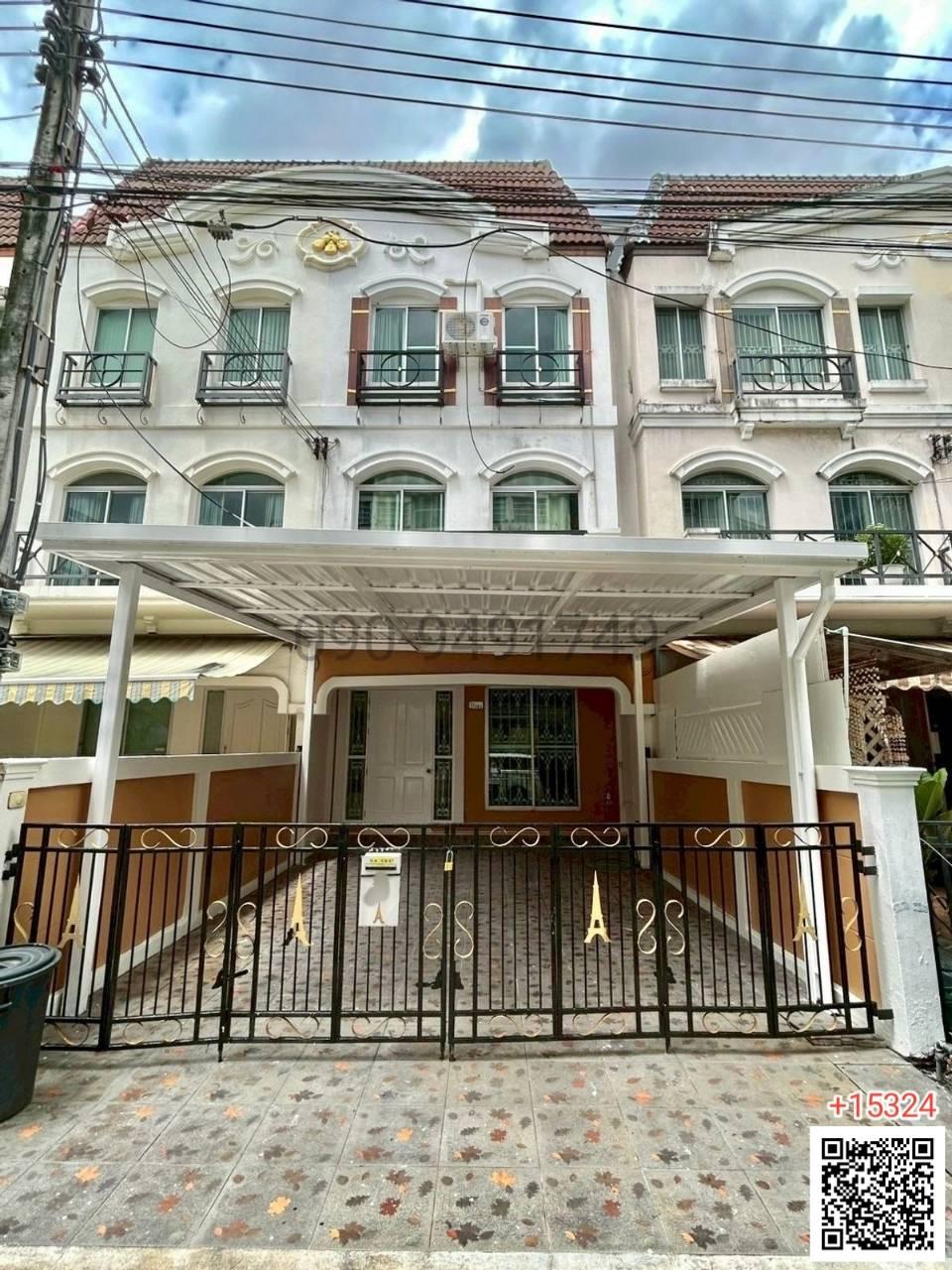 ขาย ทาวน์โฮม 3 ชั้น บ้านกลางเมือง เดอะ ปารีส พระราม 9 - รามคำแหง พร้อมเข้าอยู่