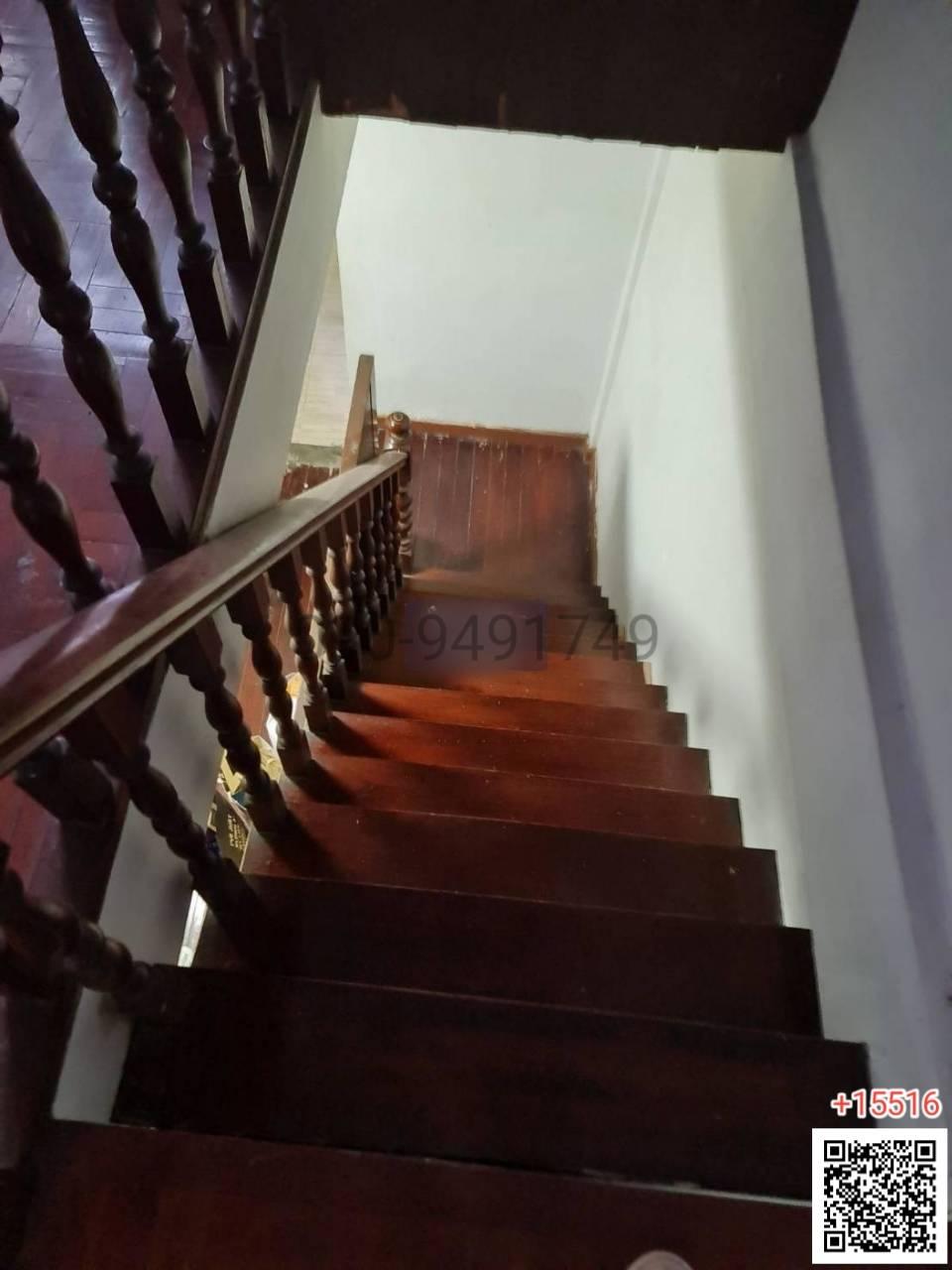 เช่า ทาวน์โฮม 3 ชั้น สาทร ถนน จันทน์ 24 ใกล้ BTS สถานีช่องนนทรี