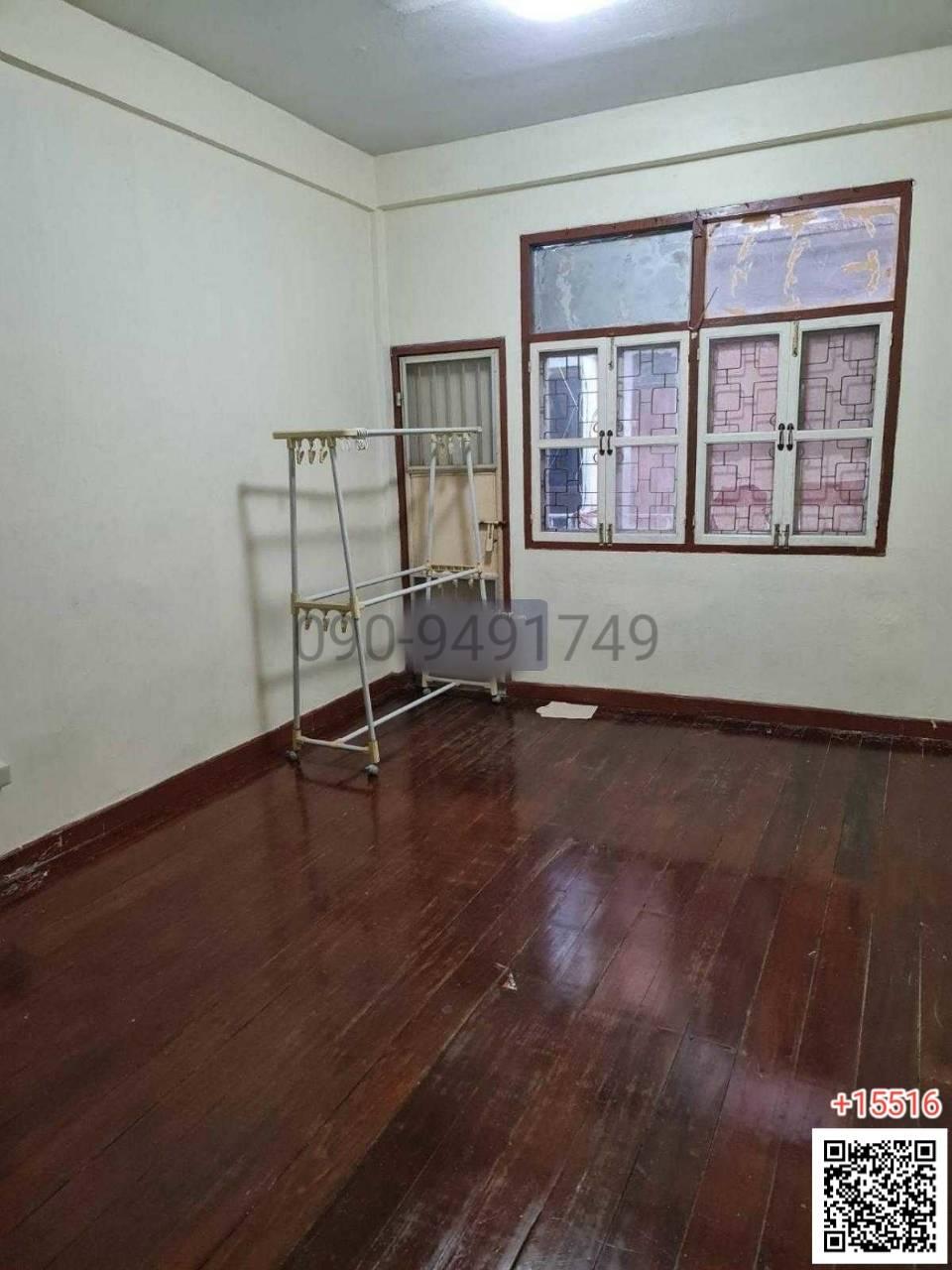 เช่า ทาวน์โฮม 3 ชั้น สาทร ถนน จันทน์ 24 ใกล้ BTS สถานีช่องนนทรี