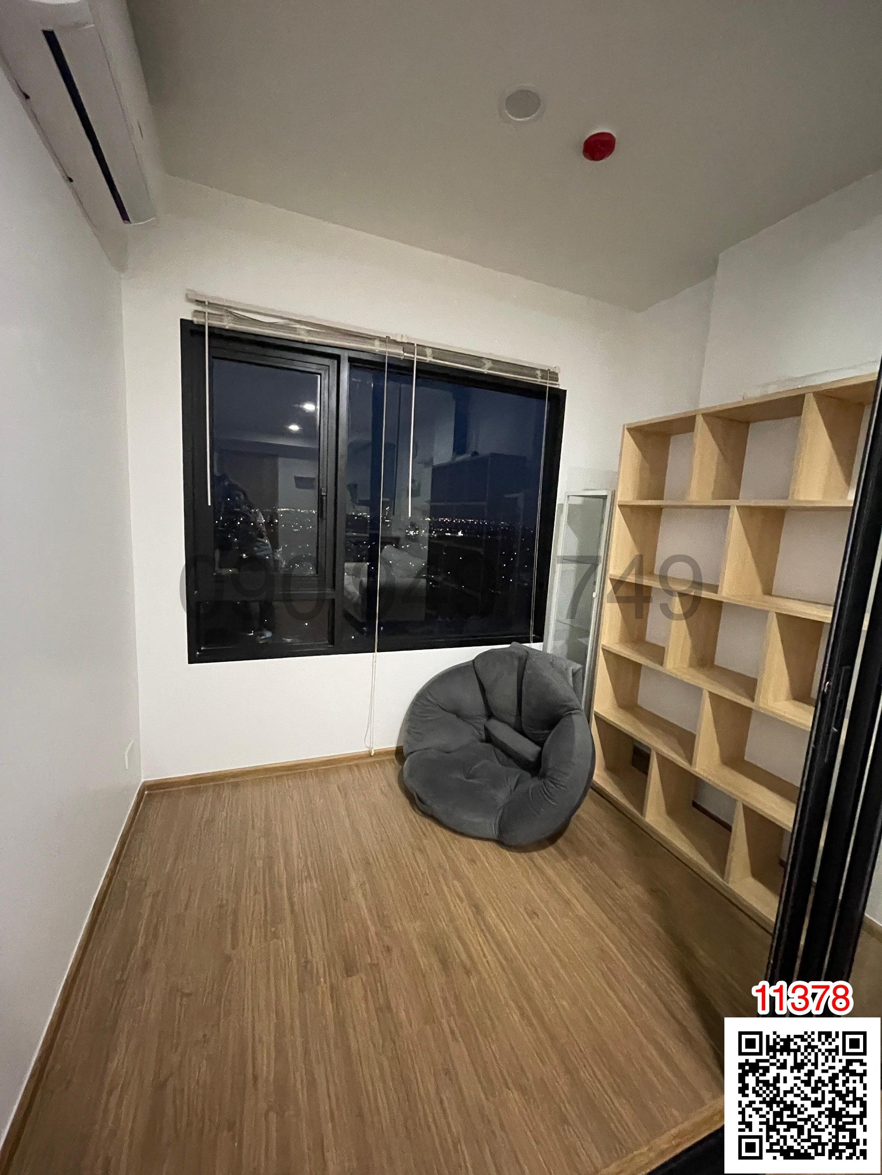 For Rent: The Livin Phetkasem Condo – Unobstructed View, Just 200m to MRT Phasi Charoen & Seacon Bang Khae Mall