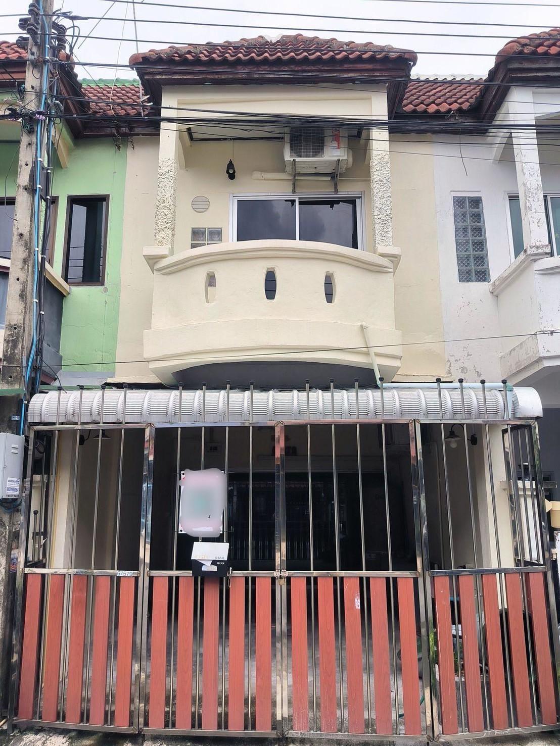 ขาย ทาวน์เฮาส์ หมู่บ้านจินดาทาวน์ ซอยคู้บอน 27 แยก 56 ใกล้ BTS คู้บอน