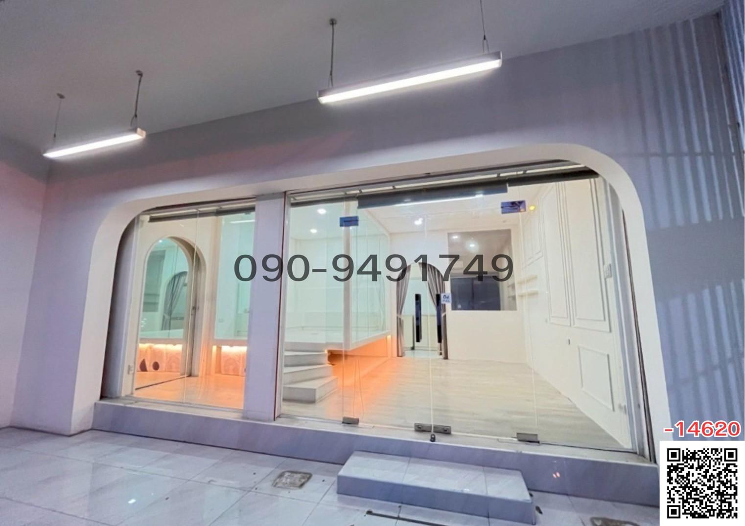 เช่า อาคารพาณิชย์ ร้าน มีที่จอดรถฟรี ตกแต่งพร้อมเข้าอยู่ ใกล้ โรบินสัน บางรัก