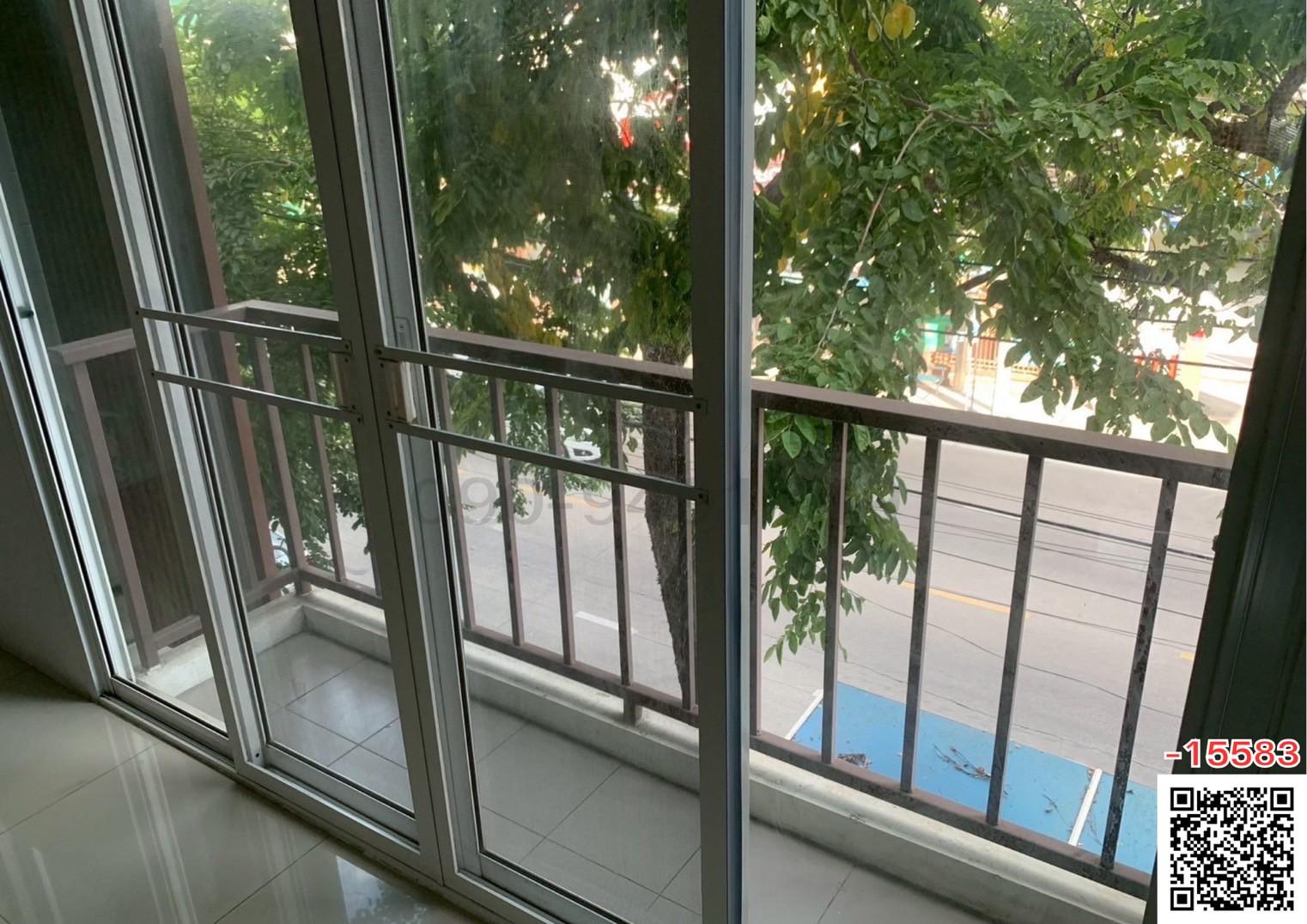 ขาย อาคารพาณิชย์ ซอยลาดพร้าว 71 ใกล้ อิมพีเรียล ลาดพร้าว