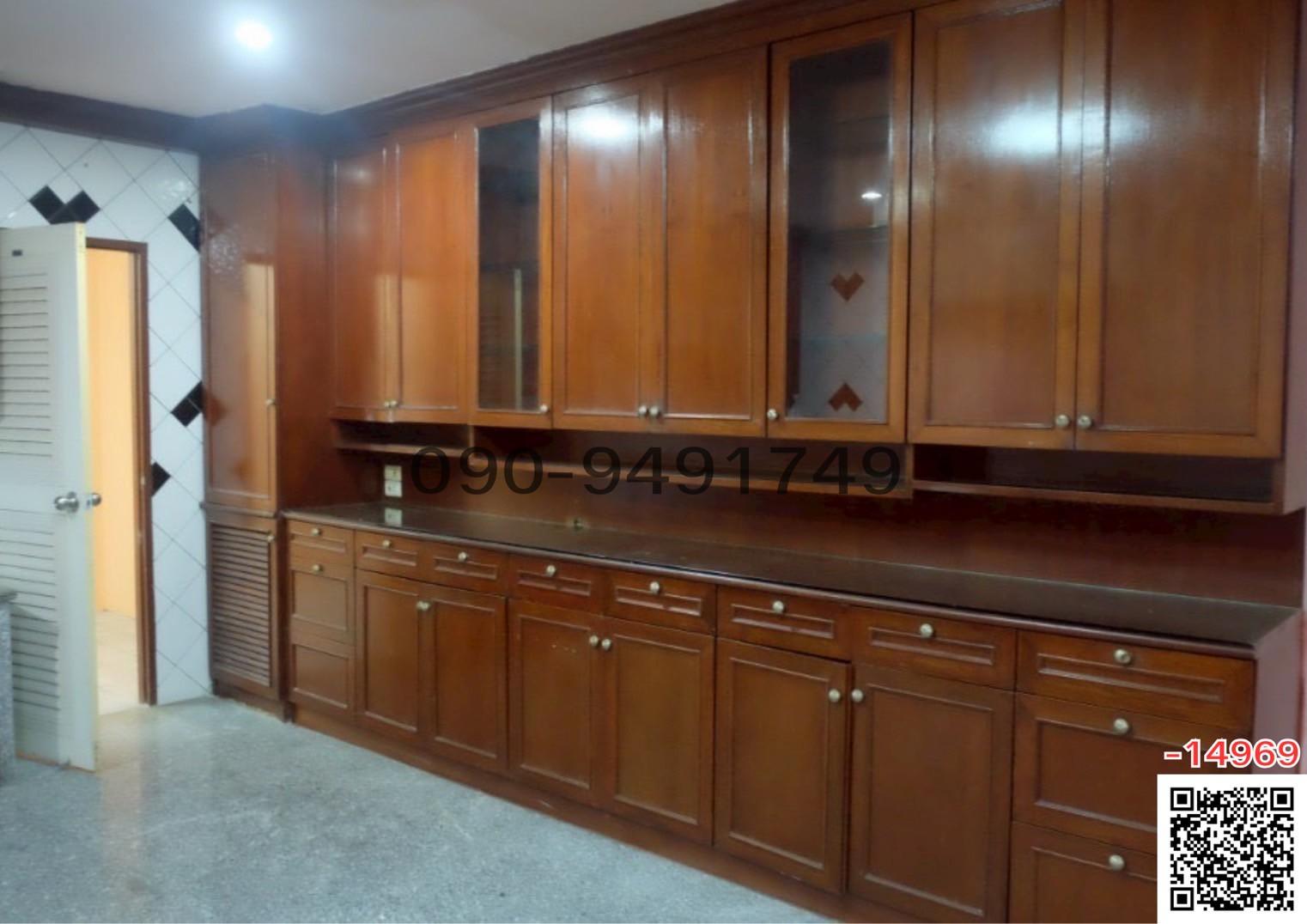 เช่า ทาวน์โฮม 3 ชั้น ซอยลาดพร้าว 69 ซอยทำเนียบ ใกล้ รถไฟฟ้าสายสีเหลือง