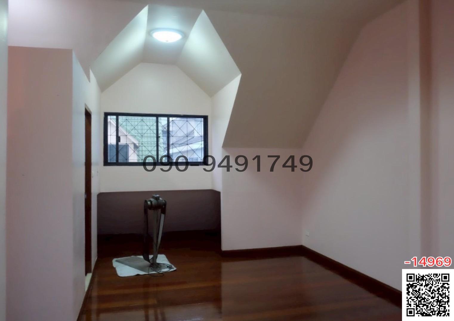 เช่า ทาวน์โฮม 3 ชั้น ซอยลาดพร้าว 69 ซอยทำเนียบ ใกล้ รถไฟฟ้าสายสีเหลือง