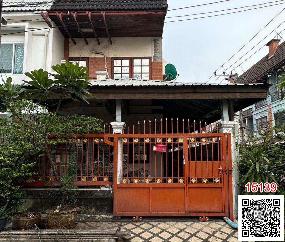 เช่า โฮมออฟฟิศ 2 ชั้น ลาดพร้าว 71 ใกล้เลียบด่วน, MRT, BTS (อนาคต), Central Eastville