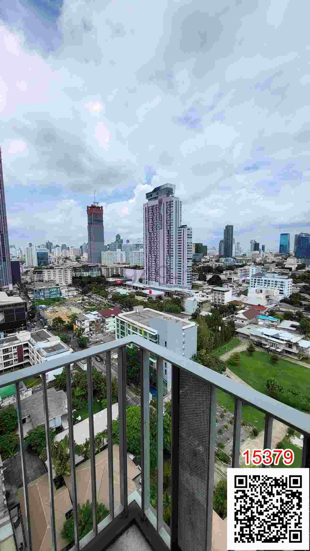 เช่า คอนโด Ceil by Sansiri เอกมัยซอย 12 วิวเพชรบุรีและทองหล่อ ใกล้รถไฟฟ้า BTS เอกมัย
