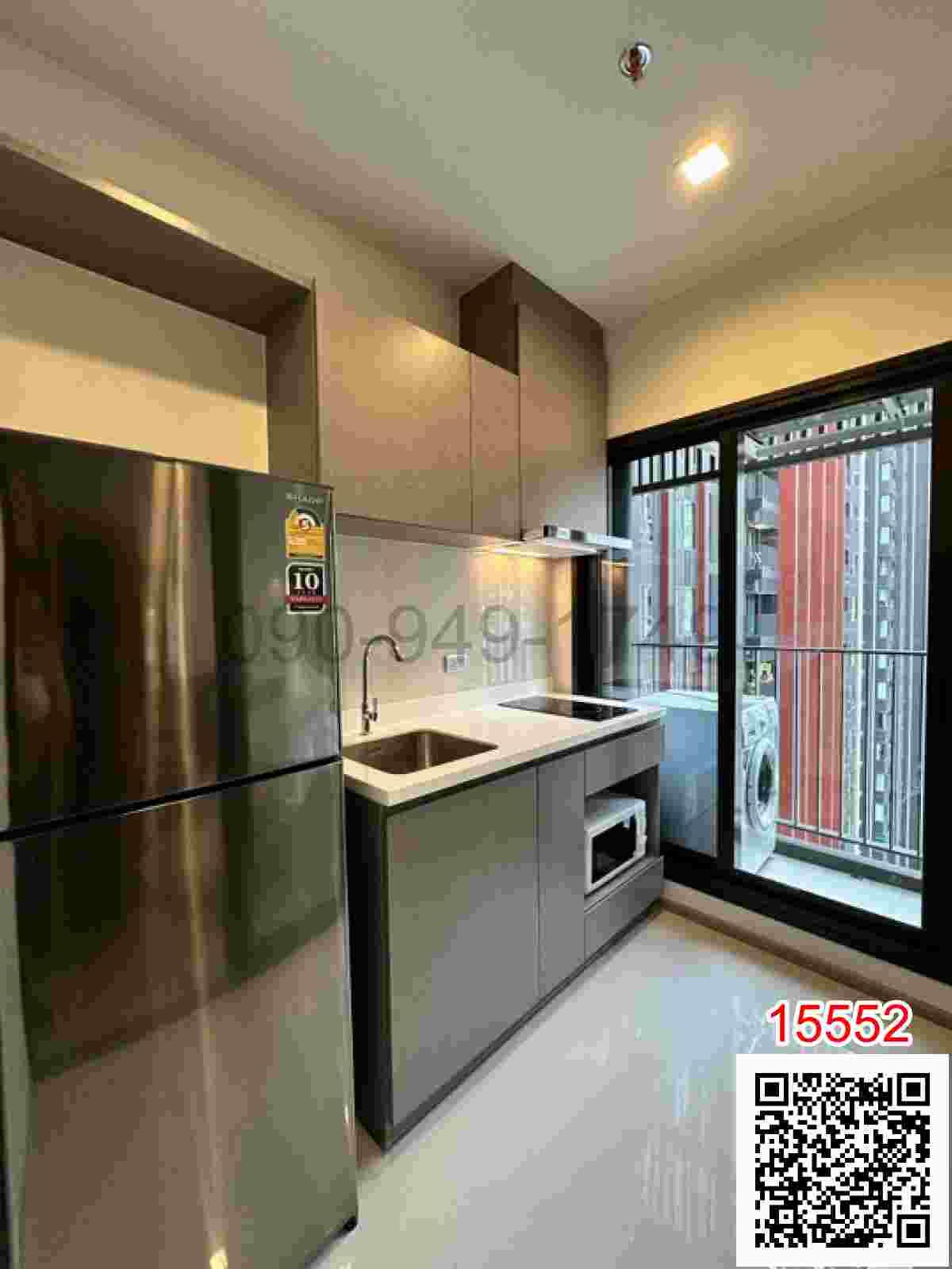 เช่า คอนโด Life Asoke Hype เพียง 300 เมตร จาก MRT พระราม 9