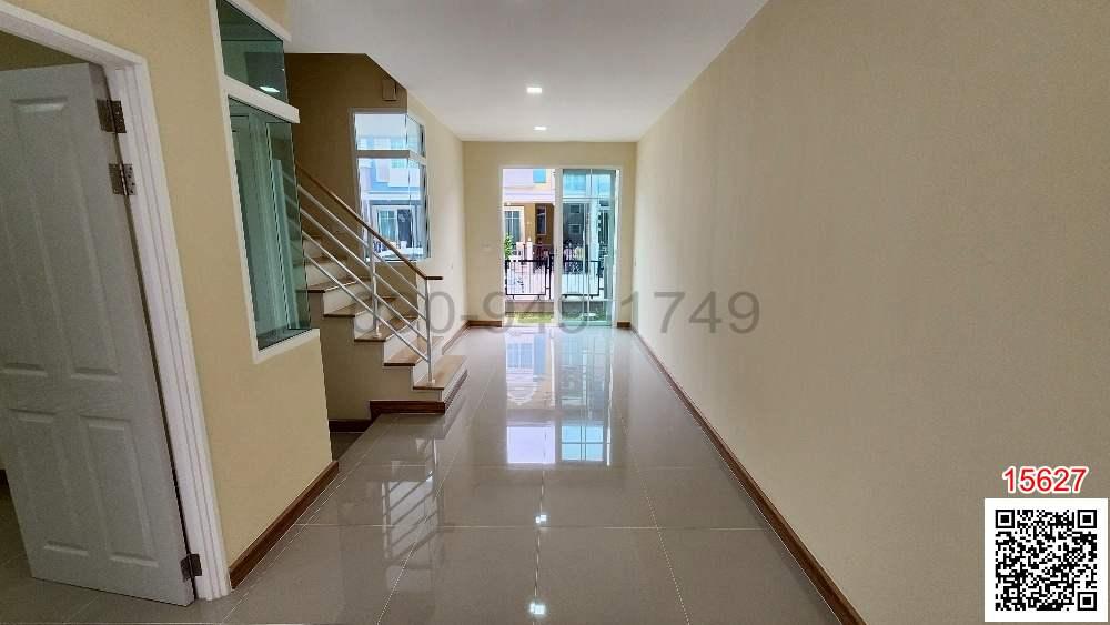 เช่า ทาวน์โฮม 2 ชั้น โกลเด้นทาวน์ 2 ใกล้ห้างเดอะมอลล์บางแคและ MRT หลักสอง
