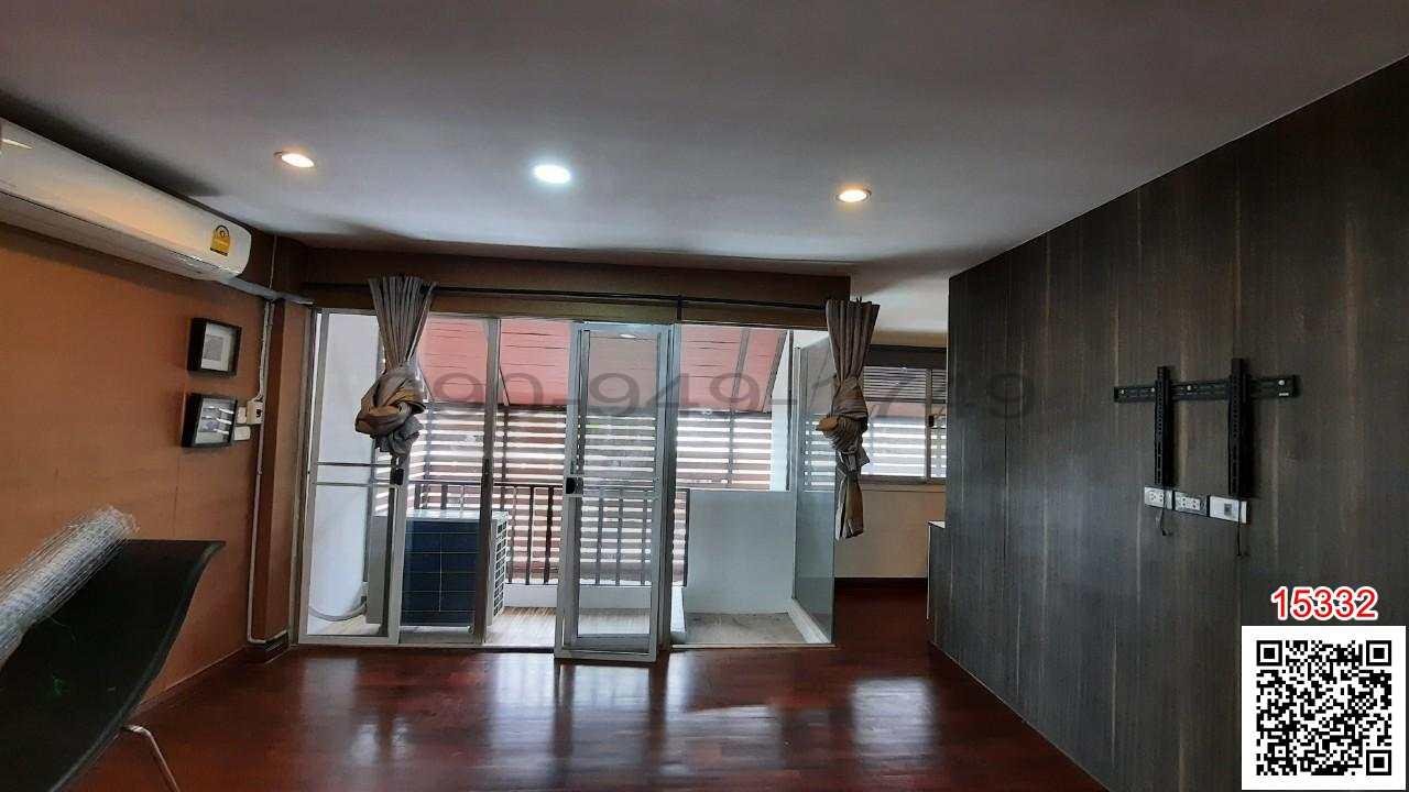 ขาย ทาวน์เฮ้าส์ 4 ชั้น หมู่บ้าน วราธรวิลล์ พัฒนาการ 44