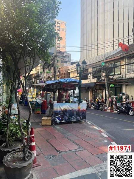 เซ้ง ร้านชาบูหม่าล่าพร้อมอุปกรณ์ ร้านอยู่ซอยศาลาแดง ใกล้ BTS ศาลาแดง