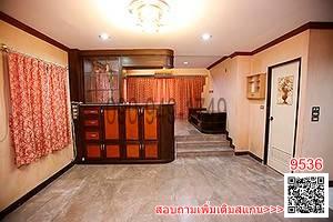 Home for rent with 2 floors. Piyaporn village ( Soi Navamin 74 soi 3-11-2)