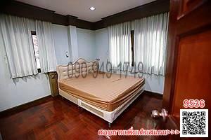 Home for rent with 2 floors. Piyaporn village ( Soi Navamin 74 soi 3-11-2)