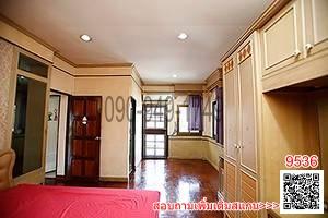 Home for rent with 2 floors. Piyaporn village ( Soi Navamin 74 soi 3-11-2)