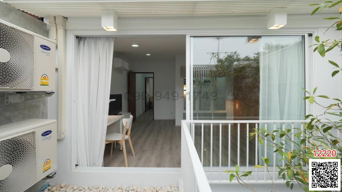 เช่า ทาวน์โฮม 2 ชั้น EW MINI LOFT TOWNHOME ซอยปรีดี42 หมู่บ้านคลองตันนิเวศน์ ซอย 7 Pet Friendly