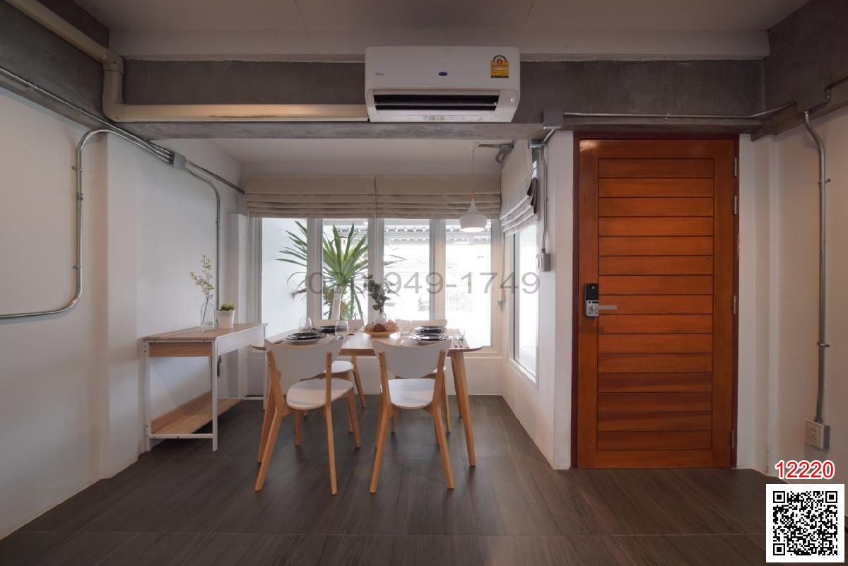 เช่า ทาวน์โฮม 2 ชั้น EW MINI LOFT TOWNHOME ซอยปรีดี42 หมู่บ้านคลองตันนิเวศน์ ซอย 7 Pet Friendly