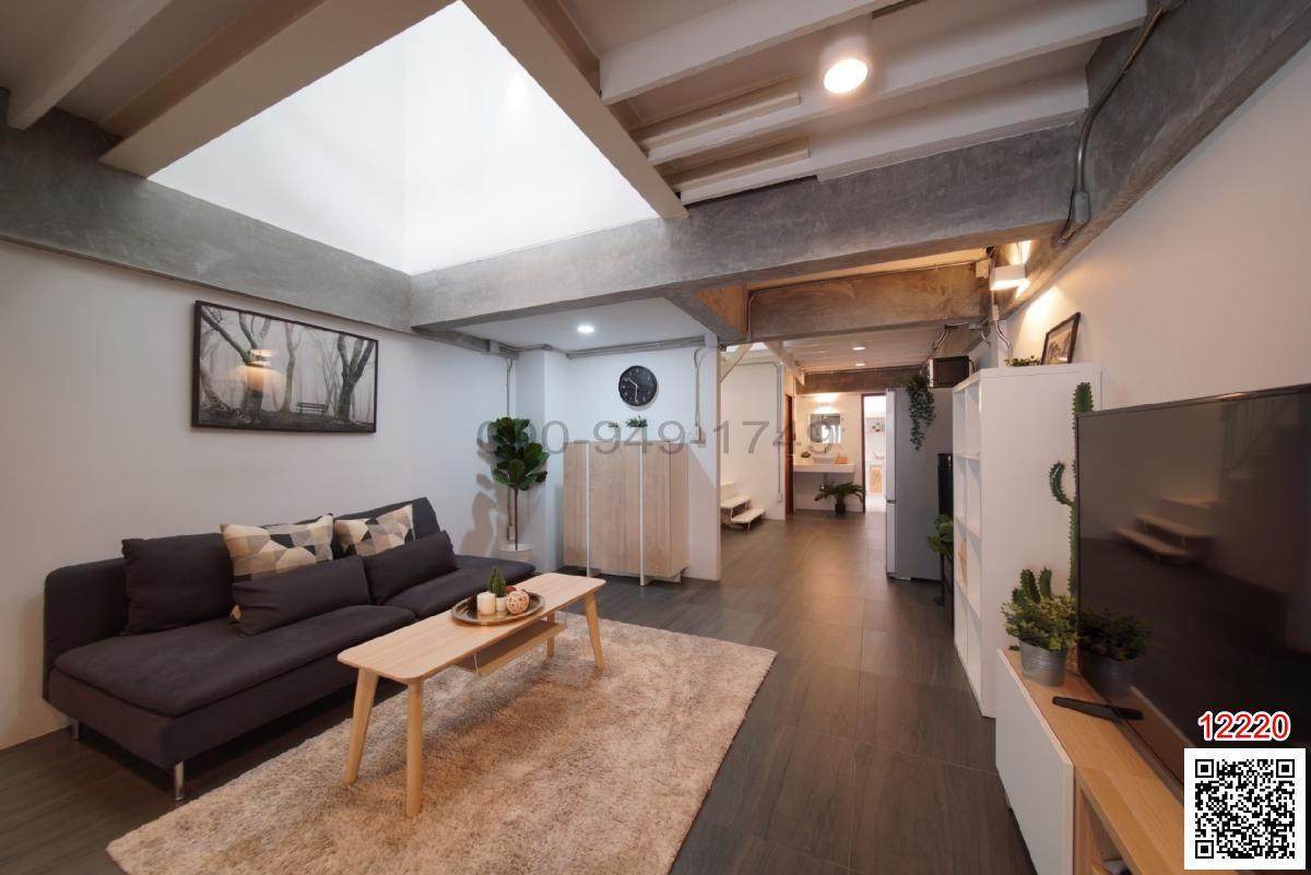 เช่า ทาวน์โฮม 2 ชั้น EW MINI LOFT TOWNHOME ซอยปรีดี42 หมู่บ้านคลองตันนิเวศน์ ซอย 7 Pet Friendly